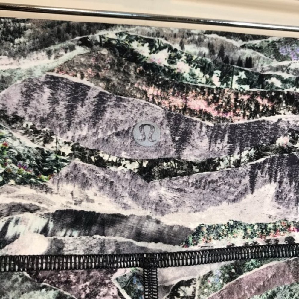 Lululemon Wunder Under Springscape Multi 25” I Size 6 - Picture 10 of 12